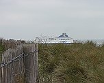 Fähre und Strand Calais Fähre und Strand bei Calais