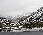 Straße zum Col-du-Grand-Saint-Bernard