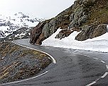 Straße zum Col-du-Grand-Saint-Bernard