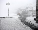 Schnee am Col-du-Grand-Saint-Bernard
