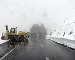 Schneefräse Col-du-Grand-Saint-Bernard Die Schneefräse macht mir am Col-du-Grand-Saint-Bernard den Weg frei