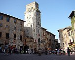 Piazza della Cisterna San-Gimignano