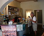 Jean-Paul beim Stempel holen Monteriggioni