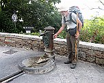 Hermann am Brunnen in San-Gimignano